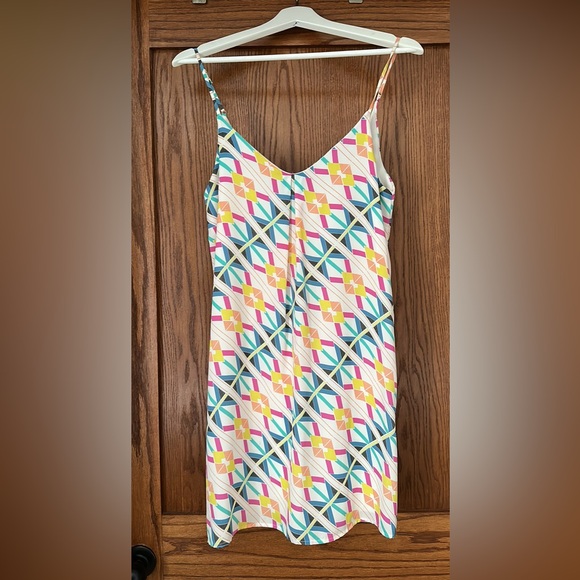 Everly shift dress medium - Picture 2 of 10